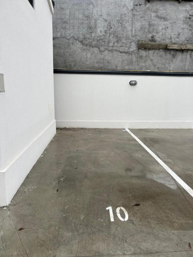Apartment Charlie Private Parking Нови-Сад Экстерьер фото